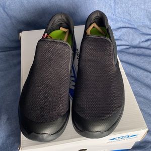 NIB never worn MBT Modena slip on black, women’s 9.5M